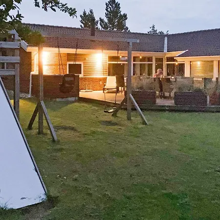 Five-bedroom Holiday In 18 Prázdninový dům Blåvand