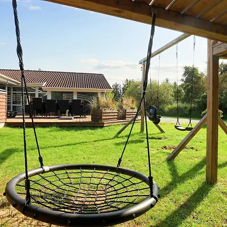 Prázdninový dům Five-bedroom Holiday In 18 Blåvand